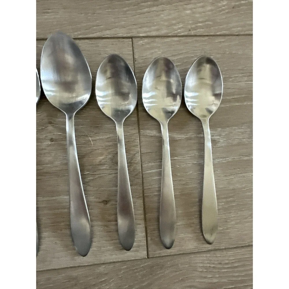 Oneida‎ Trista Luann Jennifer Mooncrest 9 Spoons Stainless Flatware